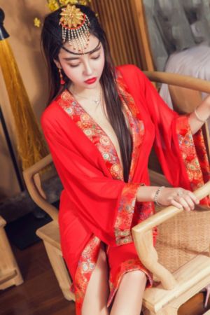 欧美大牌大衣图片_超清在线观看